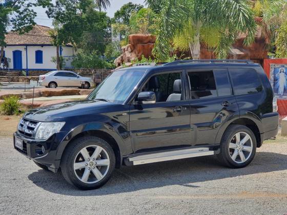 MITSUBISHI PAJERO FULL 3.8 HPE 4X4 V6 24V GASOLINA 4P AUTOMÁTICO